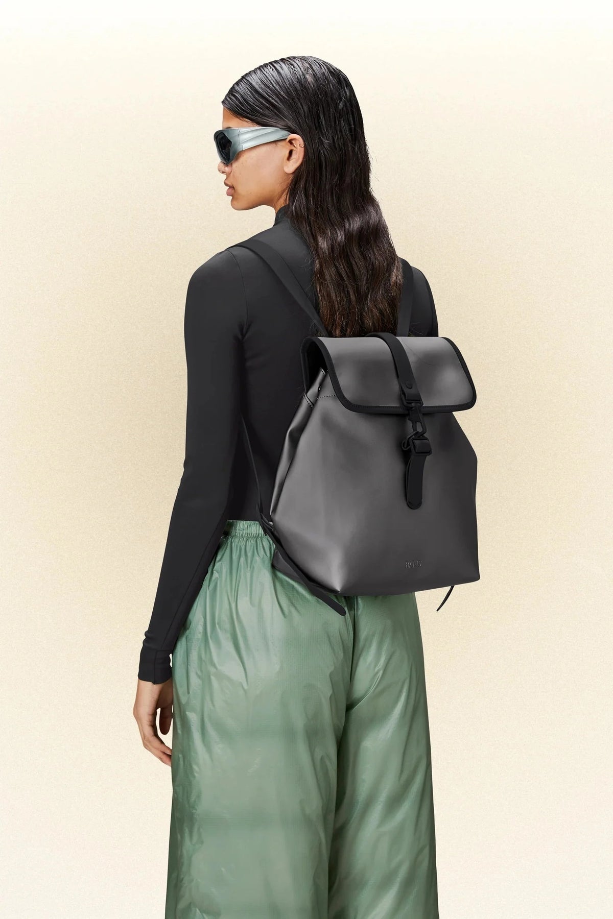 Bucket backpack deals