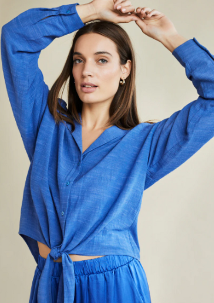 blauwe blouse knoop simple