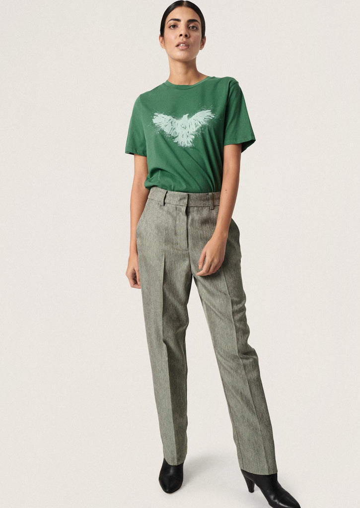 groen t shirt opdruk soaked in luxury