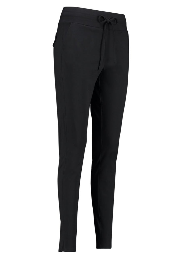 downstairs bonded black studio anneloes